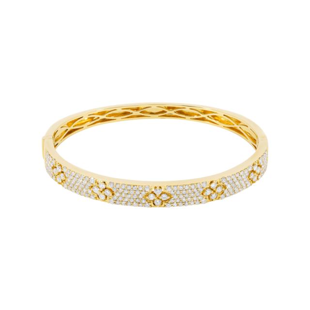 Luxurious Clover Bangle