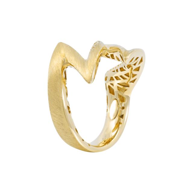 Wave Crest Ring 18K Yellow Gold with a satin finish and diamonds, inspired by the movement of waves