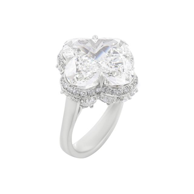Lavish Clover Ring