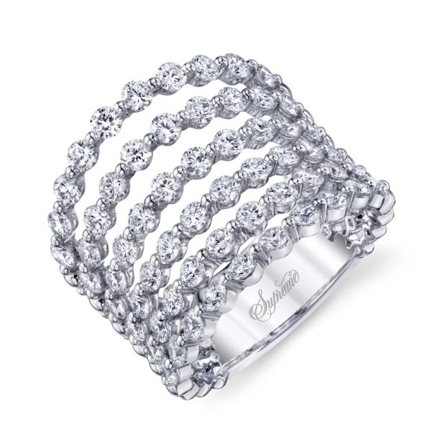 Clean Lines Diamond Band